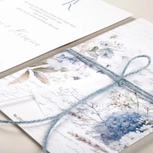 Προσκλητήριο γάμου με μπλε ορτανσίες